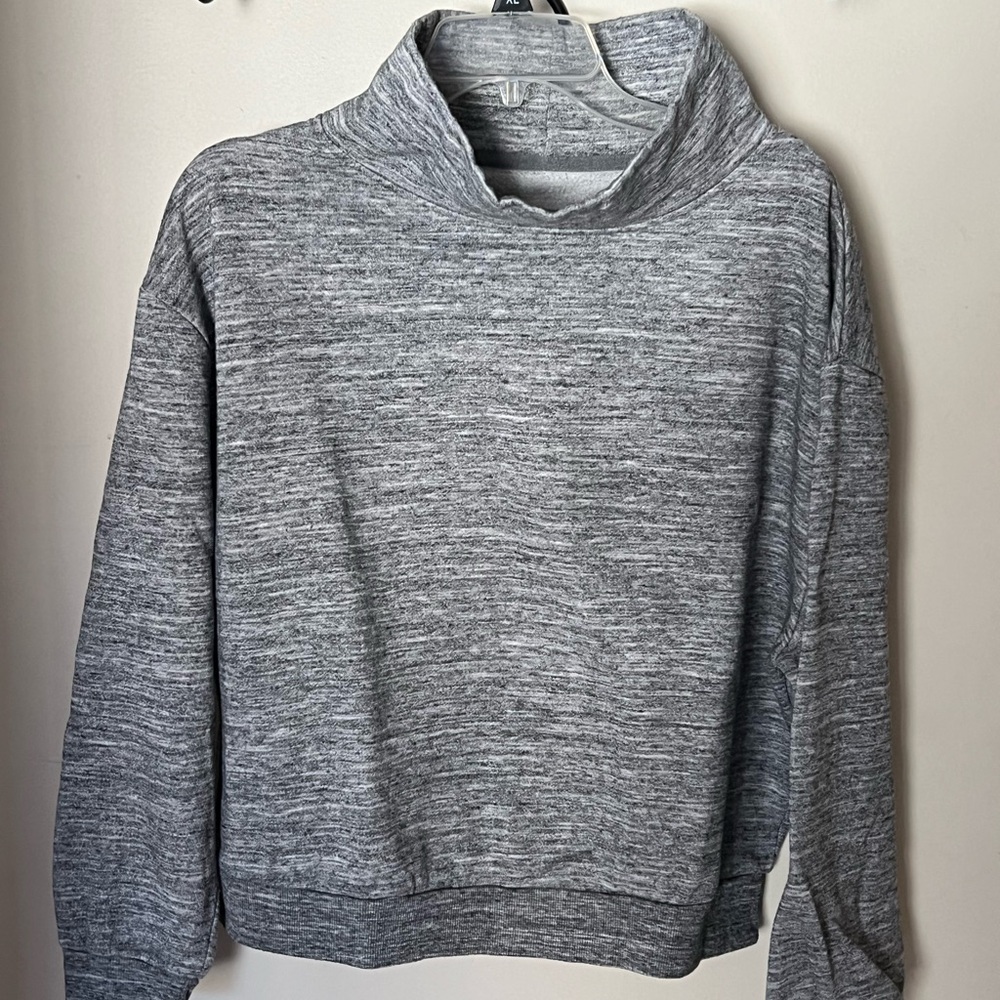 Reflex size large pullover